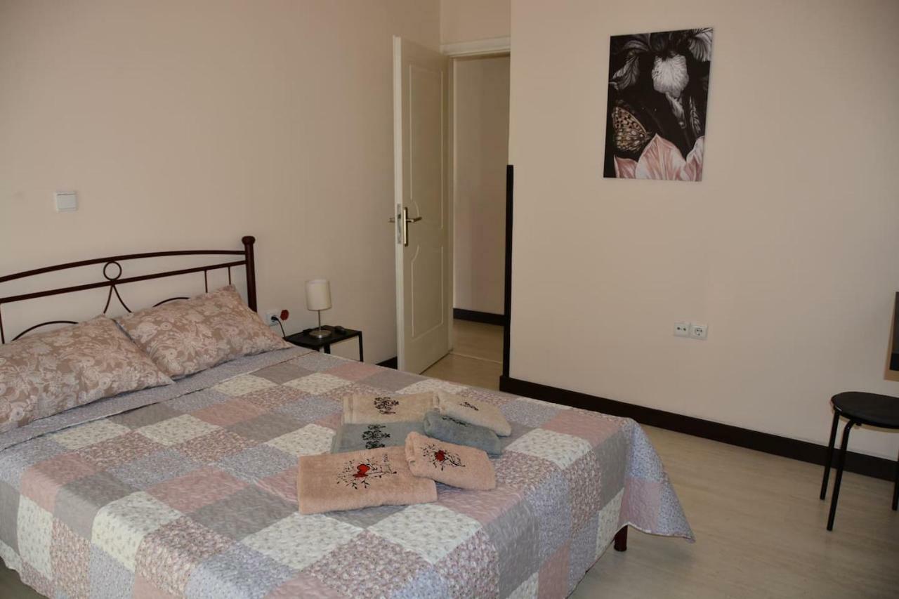 Modern Apartment, 5΄ Walk From Central Metro Station เอเธนส์ ภายนอก รูปภาพ